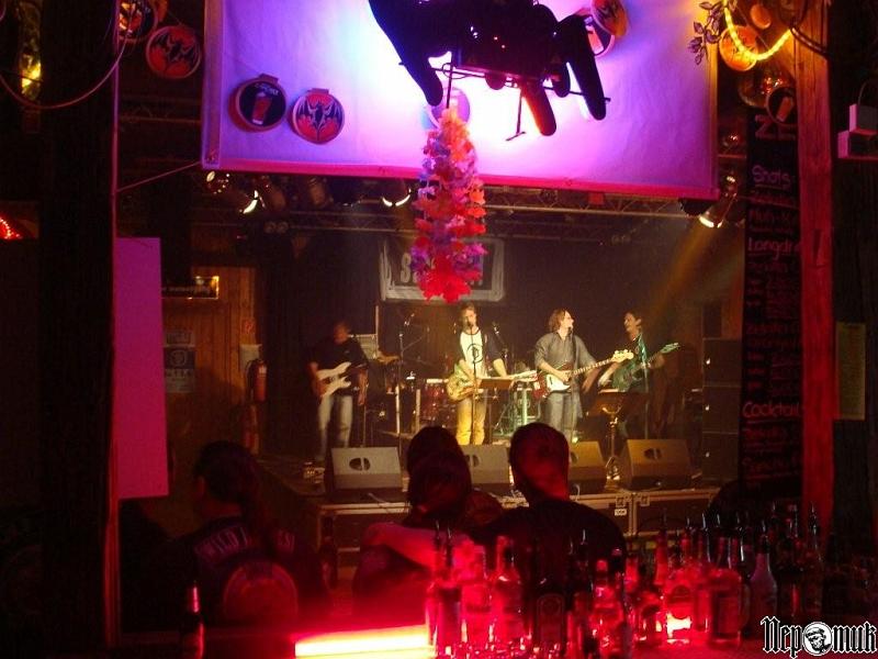 nochmal von weit weg.jpg